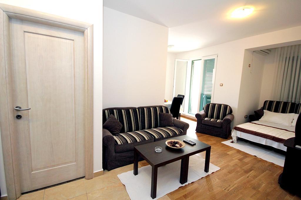 Apartments Draskovic Mirista Petrovac 외부 사진
